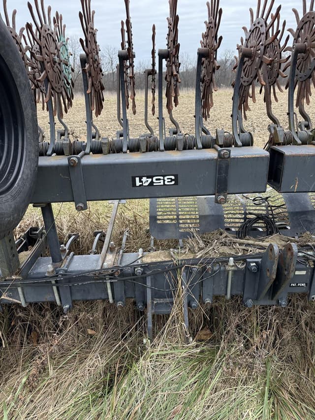 Image of Yetter 3541 equipment image 1