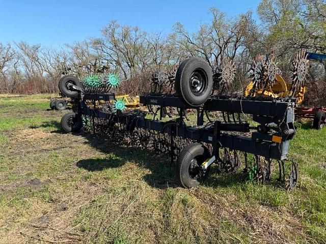 Image of Yetter 3546 equipment image 2