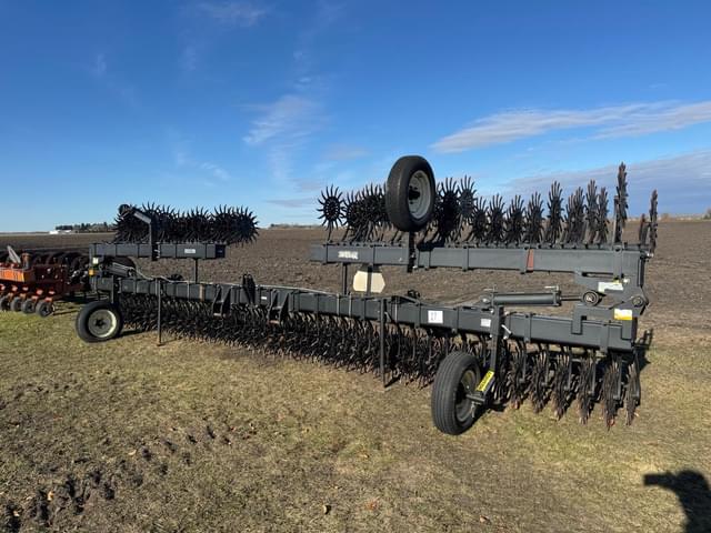 Image of Yetter 3546 equipment image 1