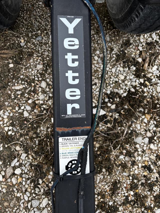 Image of Yetter 8500 equipment image 2