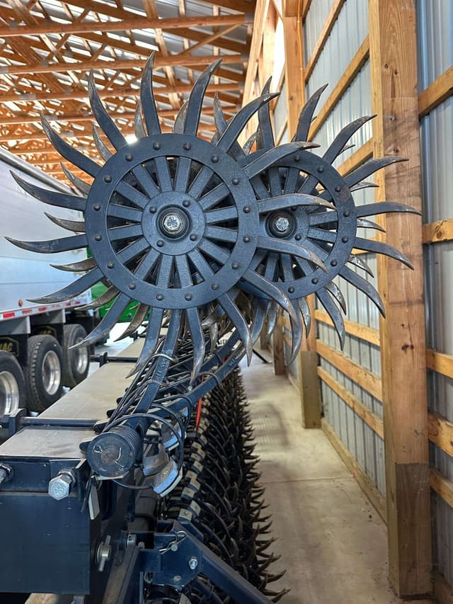 Image of Yetter 3546 equipment image 4