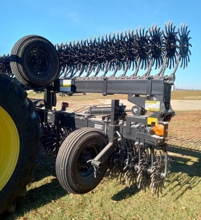 Image of Yetter 3541 equipment image 2