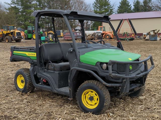 Image of John Deere Gator XUV 835E equipment image 2