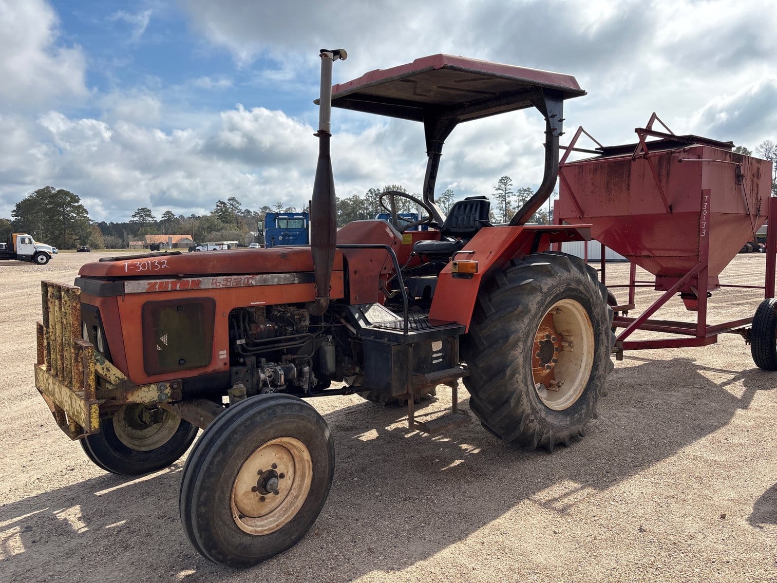 Zetor 4320 Equipment Image0