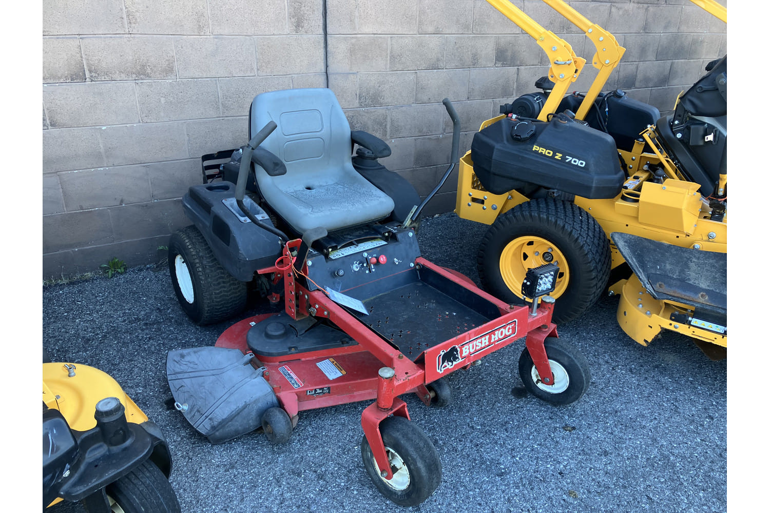 Bush Hog ZT2050 Equipment Image0